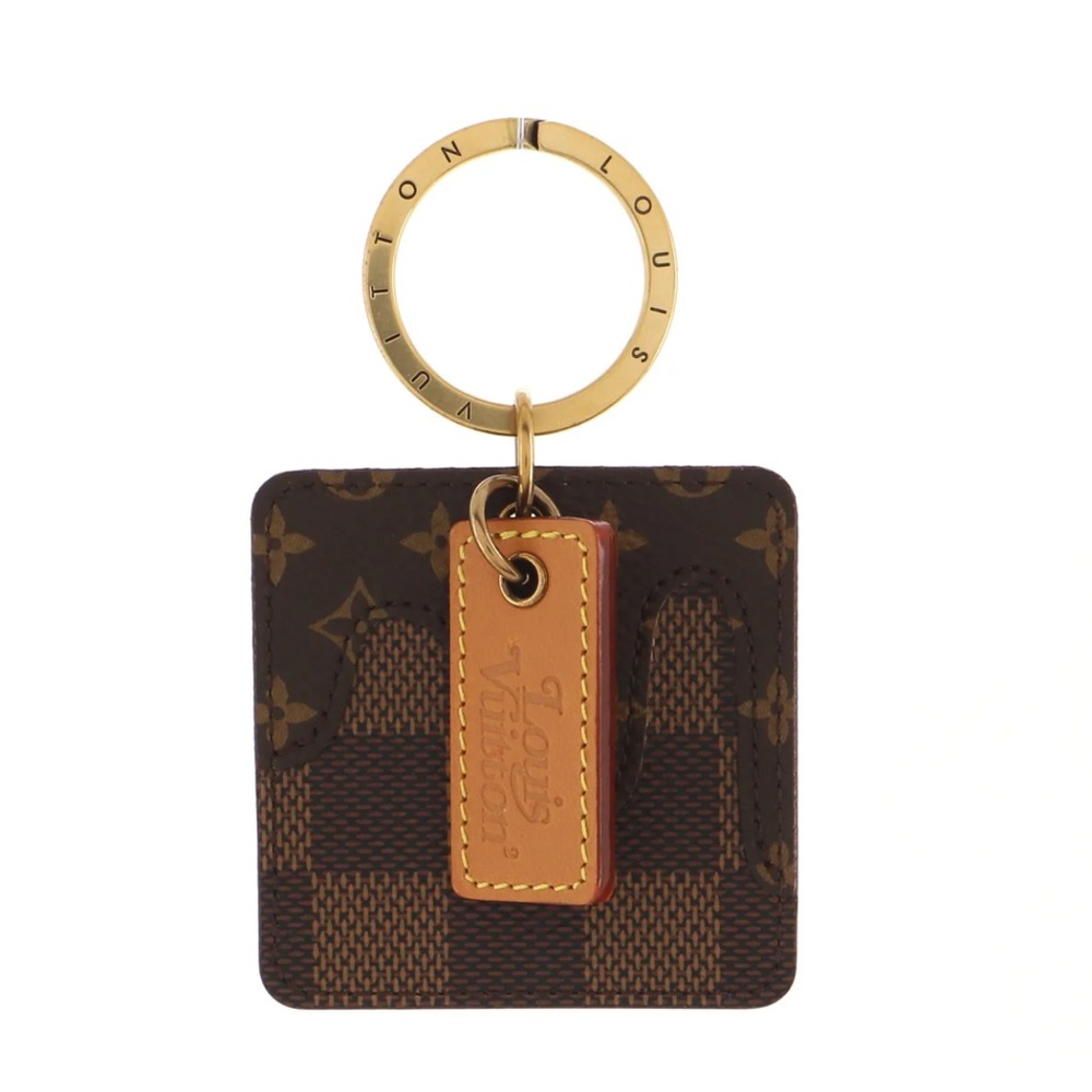 Louis vuitton nigo limited edition bag charm/key holder Giant damier
